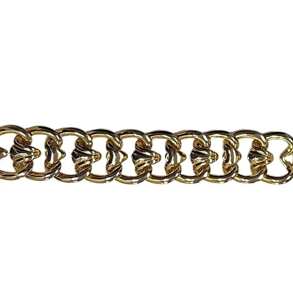 Vintage Jewelry - Vintage Chain Link Bangle Bracelet Gold Tone Fold Over Clasp